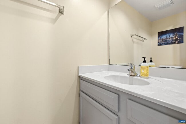 Building Photo - 1103 Mill Park Dr Ext