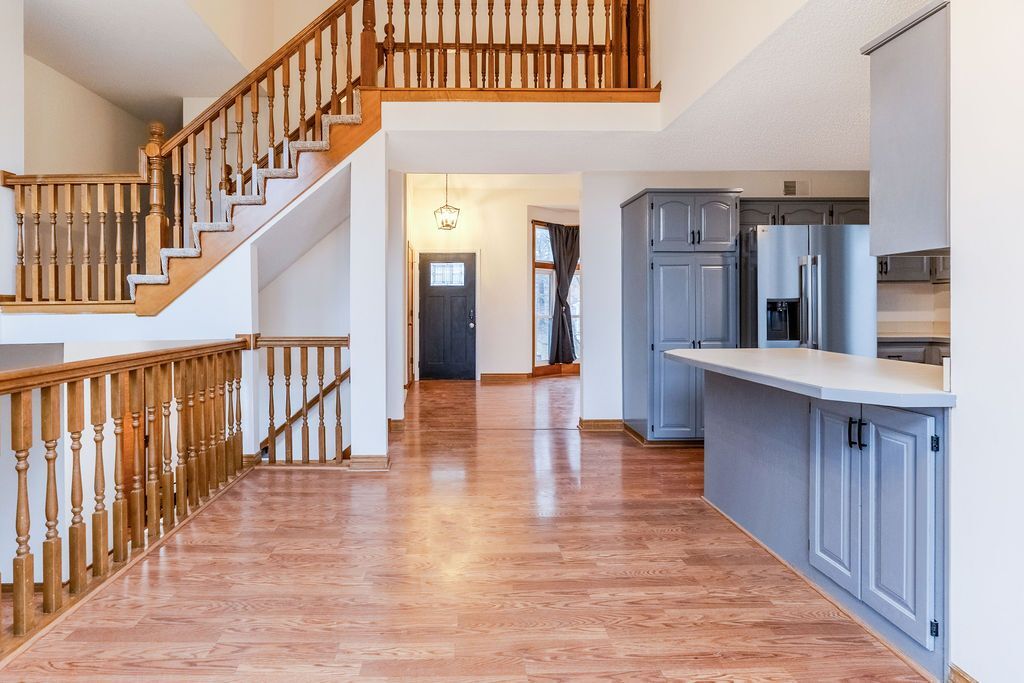 Building Photo - 8403 W 150th St