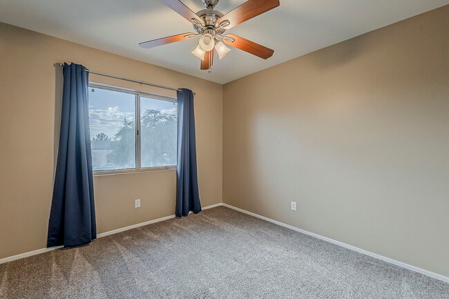 Building Photo - 11354 W Austin Thomas Dr