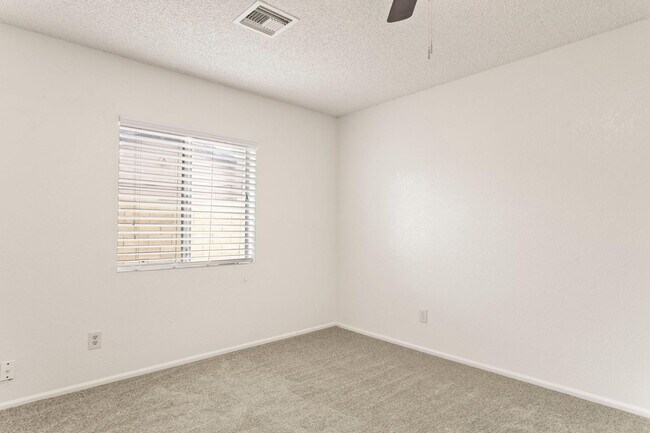 Building Photo - 7309 W Canterbury Dr