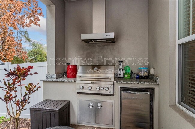 Building Photo - 109 E Evans St