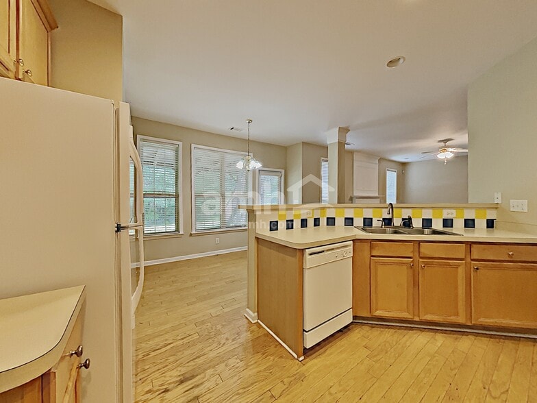 Building Photo - 2626 High Creek Run