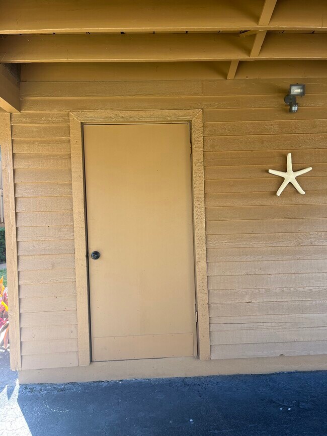 Building Photo - 4022 Davit Dr