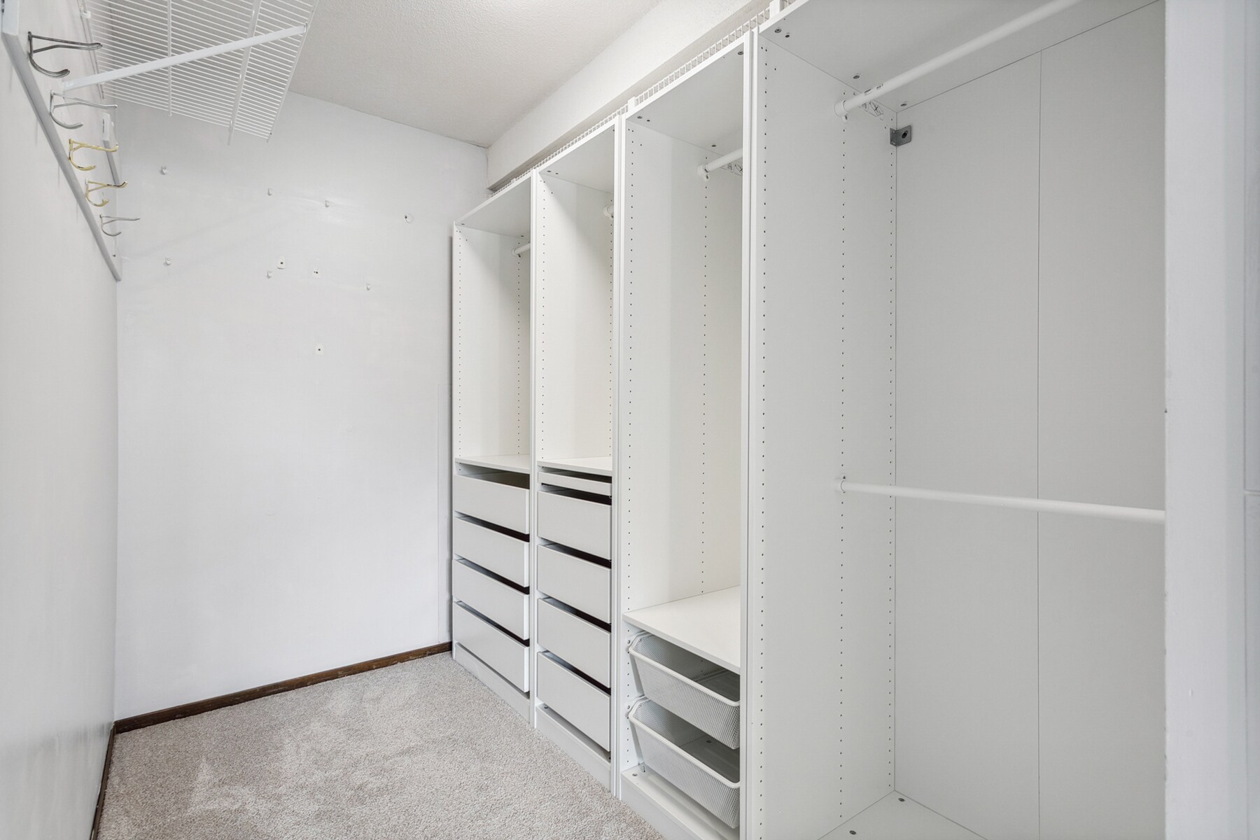 Walk in closet in main bedroom - 3200 Virginia Ave S