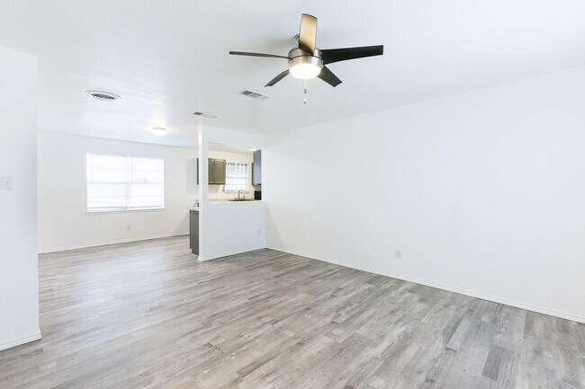 Building Photo - 2529 71st St