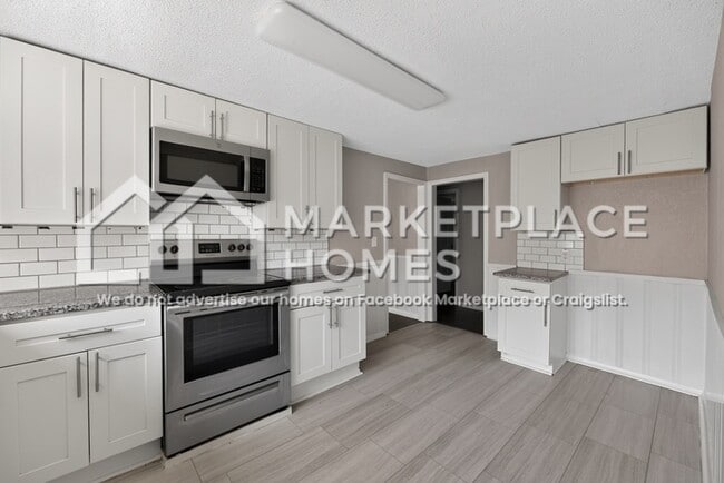 Building Photo - 1110 Pinkston St
