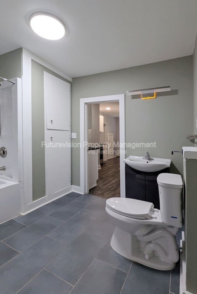 Building Photo - 1405 Connor Ave