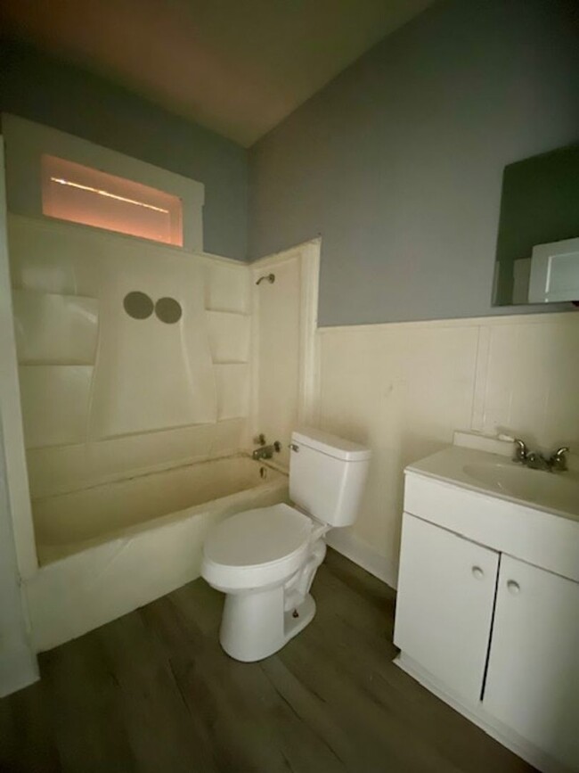 Building Photo - Rent to Own! Renovated 3 bed/2 bath home m...