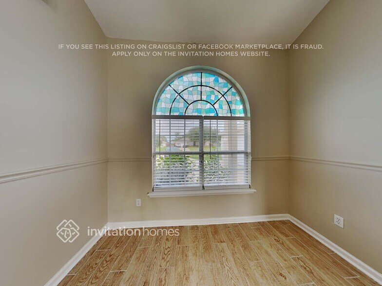 Building Photo - 3755 Arava Dr