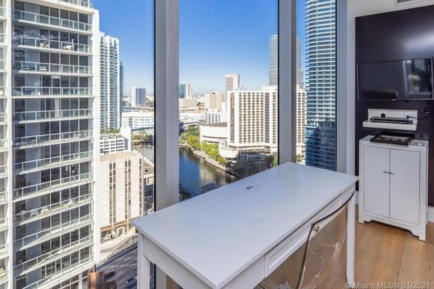 Building Photo - 475 Brickell Ave