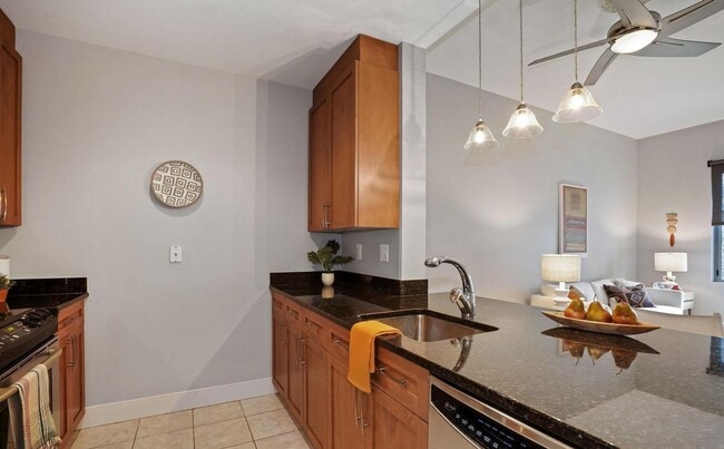 Building Photo - Very Nice Apartment Steps to Tenleytown Me...