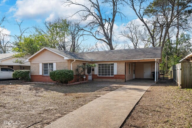 Primary Photo - Anderson Island - 3BD/1BA - Available now!