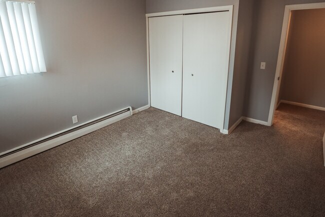 Building Photo - 2805 Harwick Dr