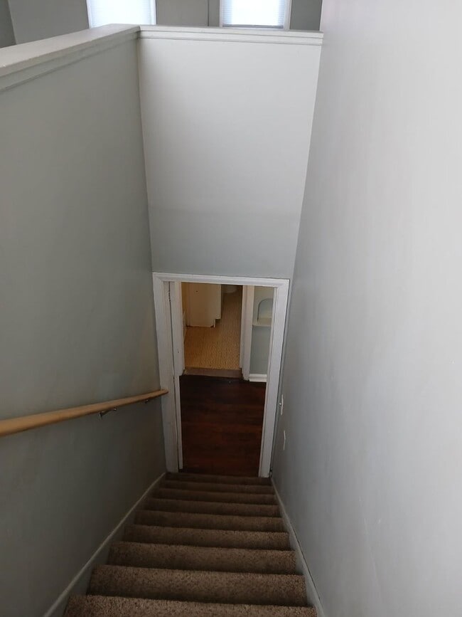 Building Photo - 12648 Mettetal St