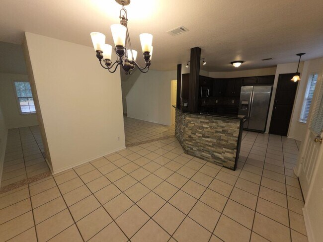 Building Photo - 1600 Hollow Tree Blvd