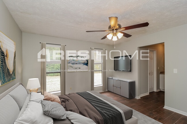Building Photo - 2660 Sheffield Ct