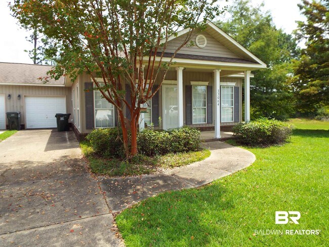Building Photo - 33064 Stables Dr
