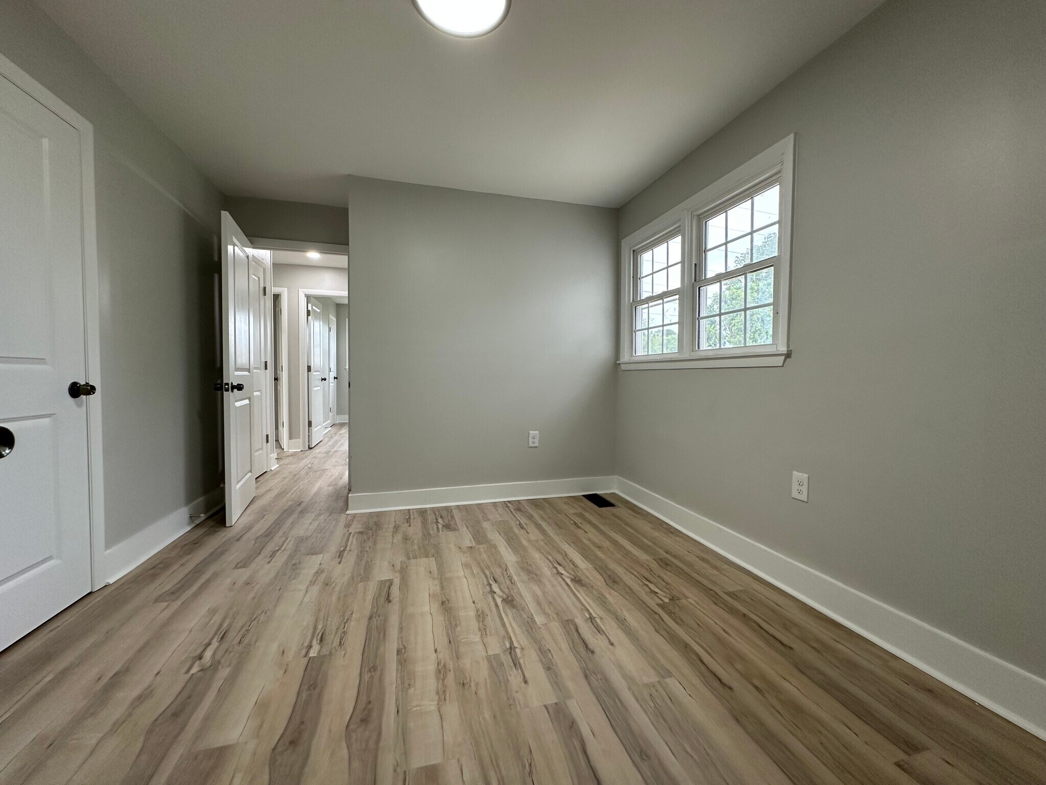 Office / Bonus Space - 510 2nd Ave S