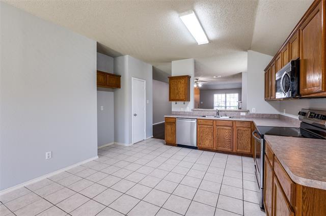 Building Photo - 9936 Carter Dr