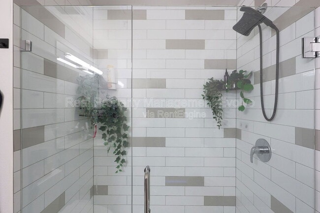 Building Photo - 1130 N 2nd St