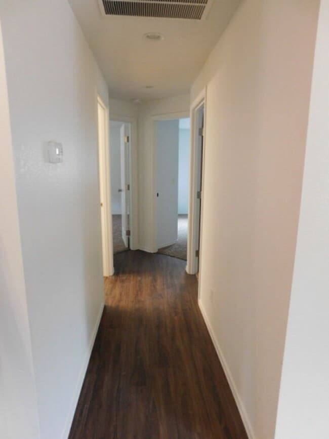 Building Photo - 3Bd/2Ba Single Story Home - For viewing beginning 4/27/2026!