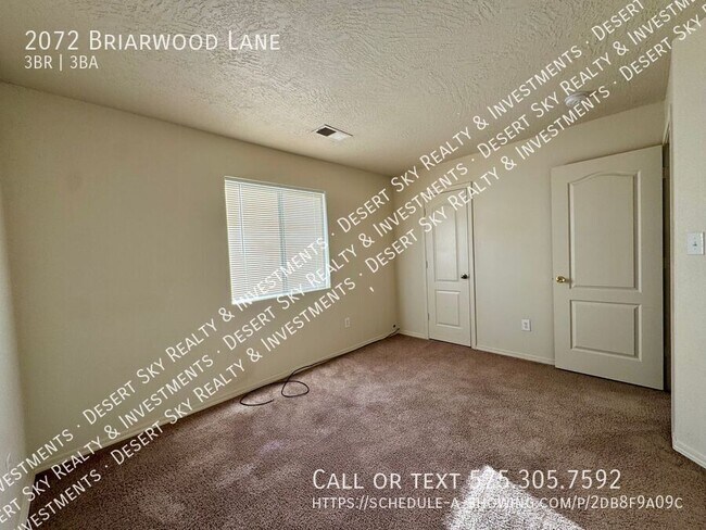 Building Photo - 2072 Briarwood Ln