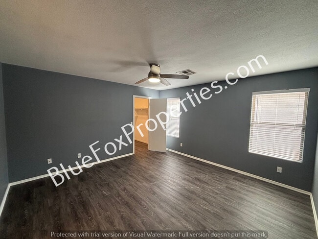 Building Photo - 7579 E Rhiannon Dr