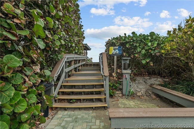 Building Photo - 9940 S Ocean Dr