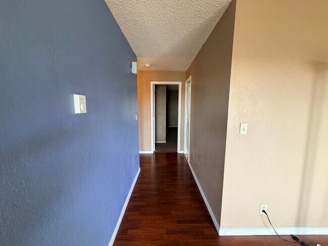 Building Photo - 3951 Clear Acre Ln
