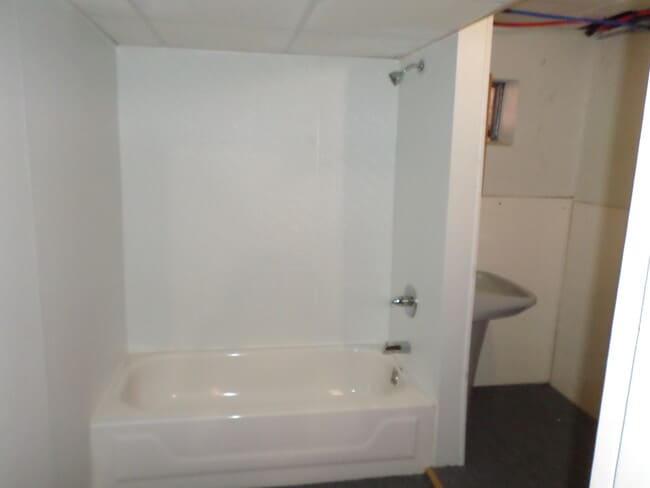 Building Photo - 730 Vattier Street