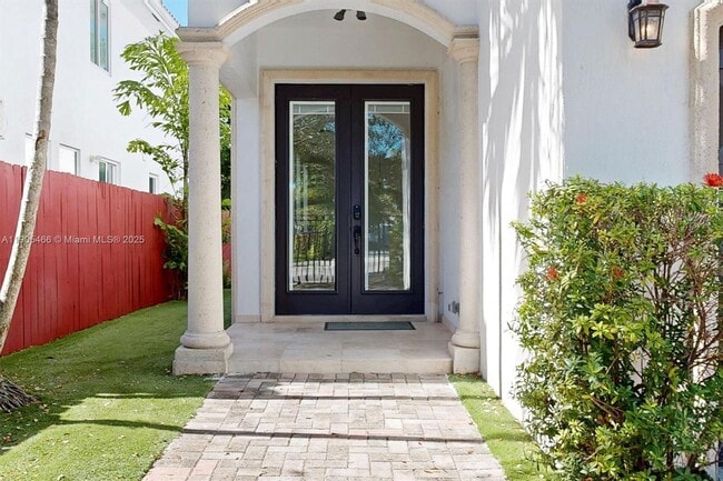 Building Photo - 3180 New York St