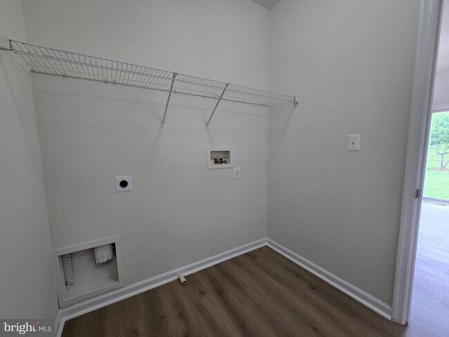 Building Photo - 173 Heartleaf Ln