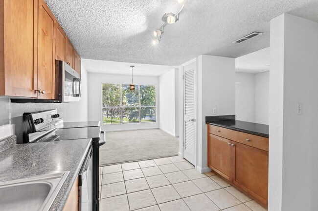 Building Photo - 1810 NW 23rd Blvd