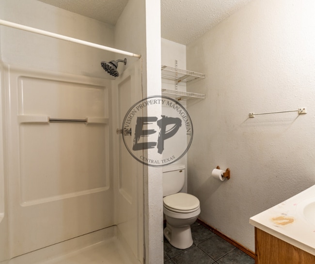 Building Photo - 113 County Rd 1604