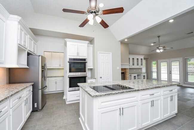 Building Photo - 15831 Conners Ace Dr