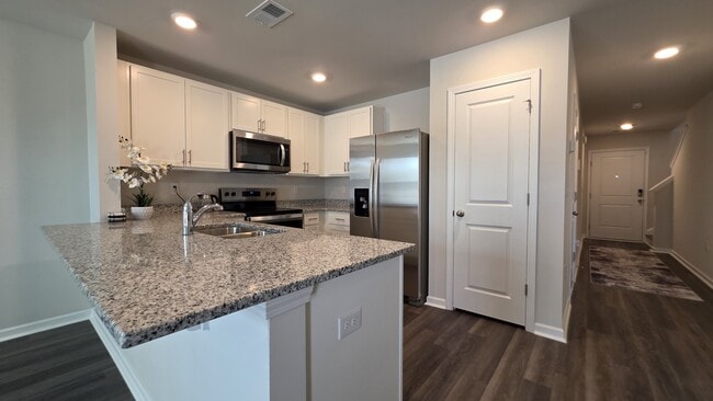 Building Photo - 163 Harvest Gold Dr