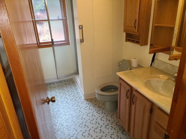 Building Photo - 10910 Harford Rd