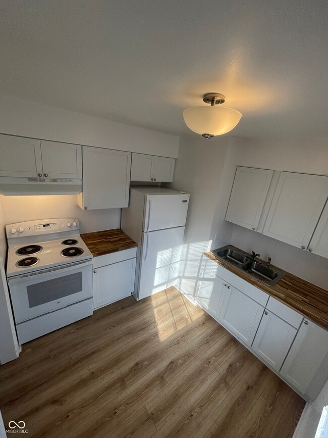 Building Photo - 701 S 14th St