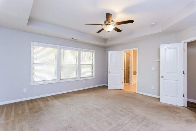 Building Photo - 387 Lenore Ct