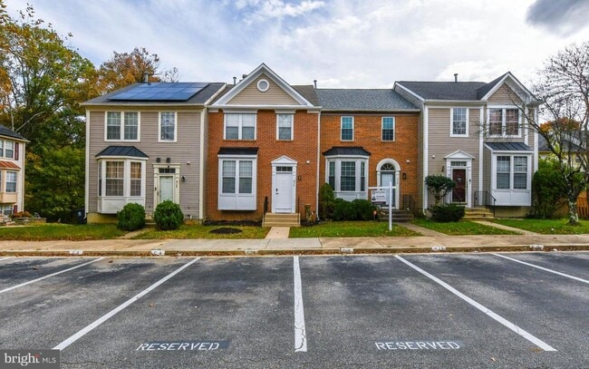 Primary Photo - 915 Westlake Dr