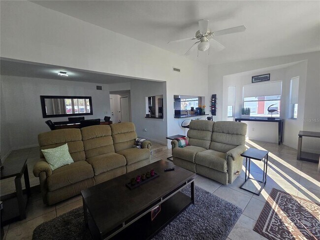 Building Photo - 803 Caribbean Dr