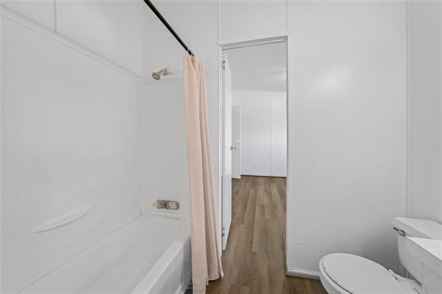 Building Photo - 5989 Edgewood Pl