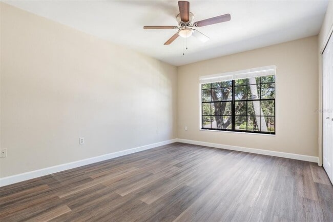 Building Photo - 2497 Heron Terrace