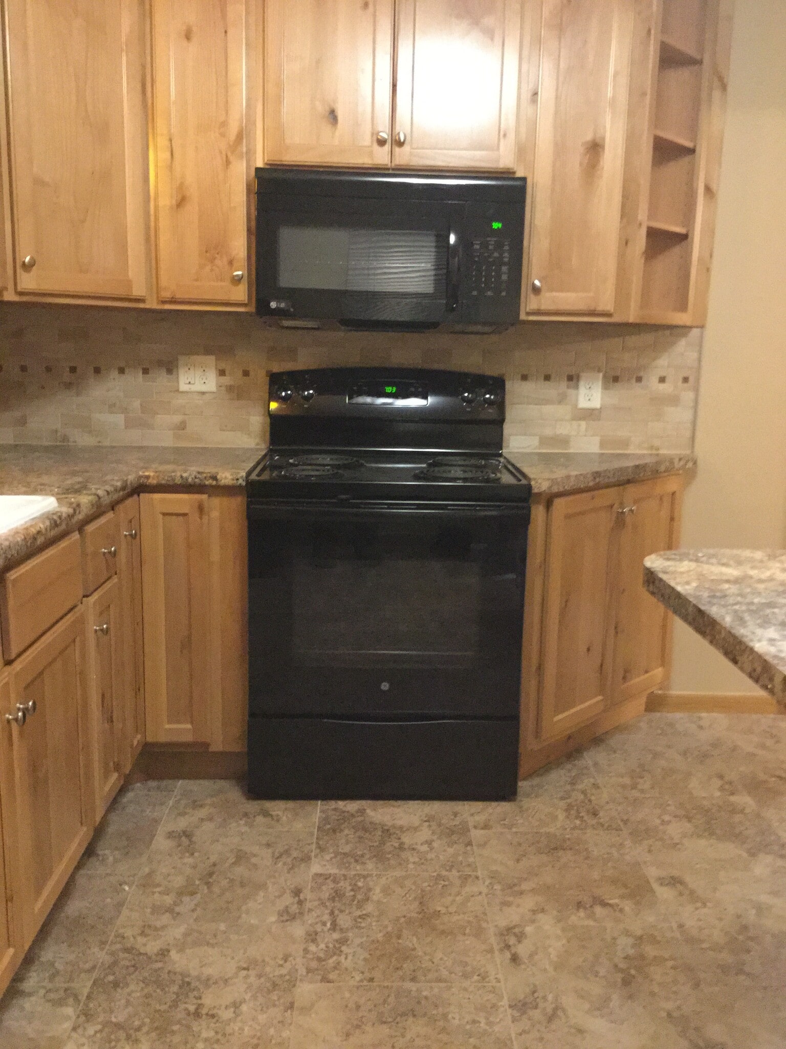 KITCHEN - 115 19 1/2 Ave N