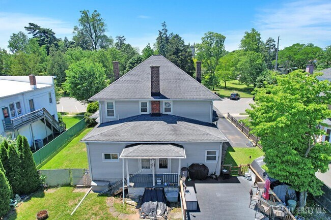 Building Photo - 314-316-316 Park Pl