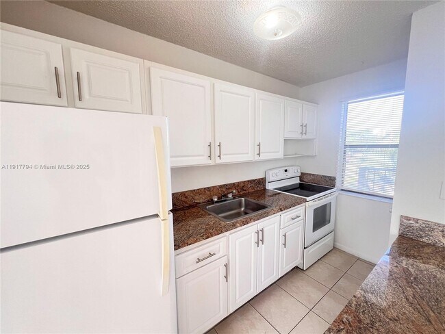 Primary Photo - 116 NE 9th St