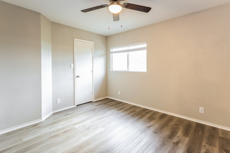 Building Photo - 2634 Gato Del Sol
