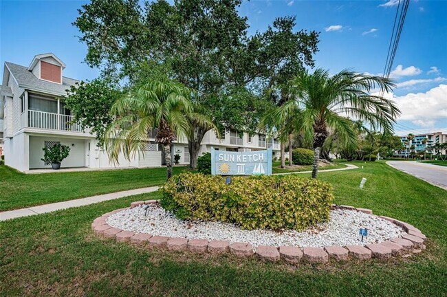 Building Photo - 106 Sun Isle Cir