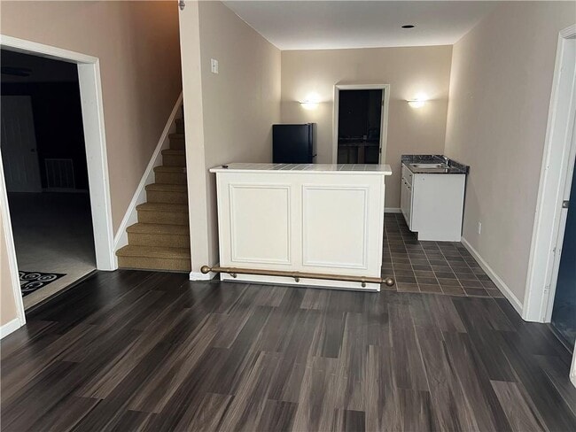 Building Photo - 2502 Oak Hill Overlook