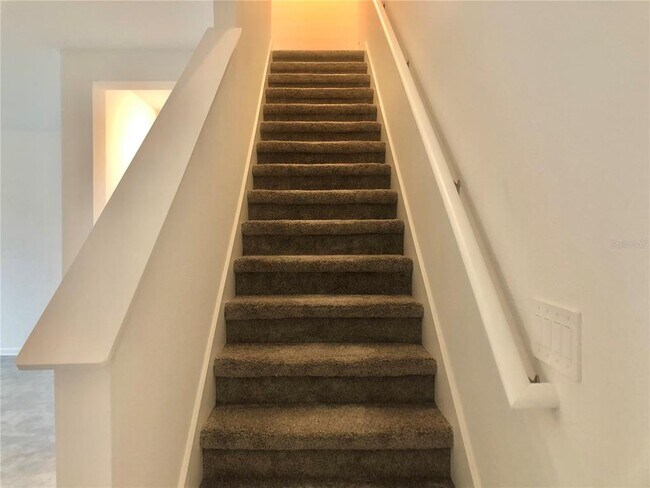 Building Photo - 368 Nine Iron Dr